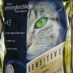 Sanabelle_Hrana_za_macko_SANABELLE_sensitive_z_jagnjetino_400g